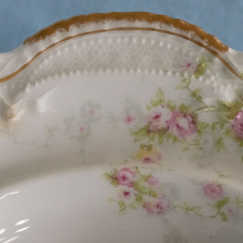 Beautiful Antique Theodore Haviland Schleiger Covered Pancake Server. France! - Picture 8 of 11